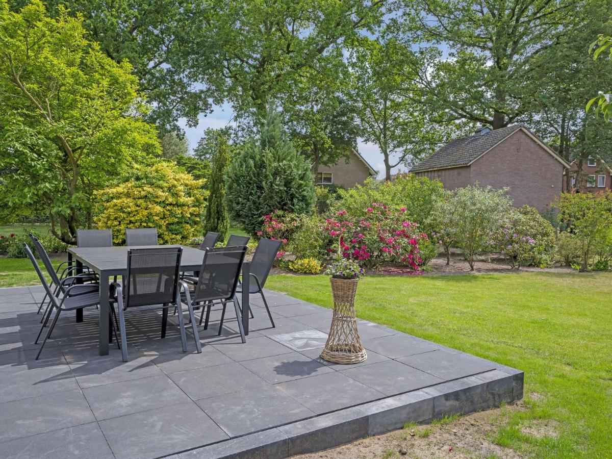 Charming Villa In Lemele With A Nice Garden 外观 照片