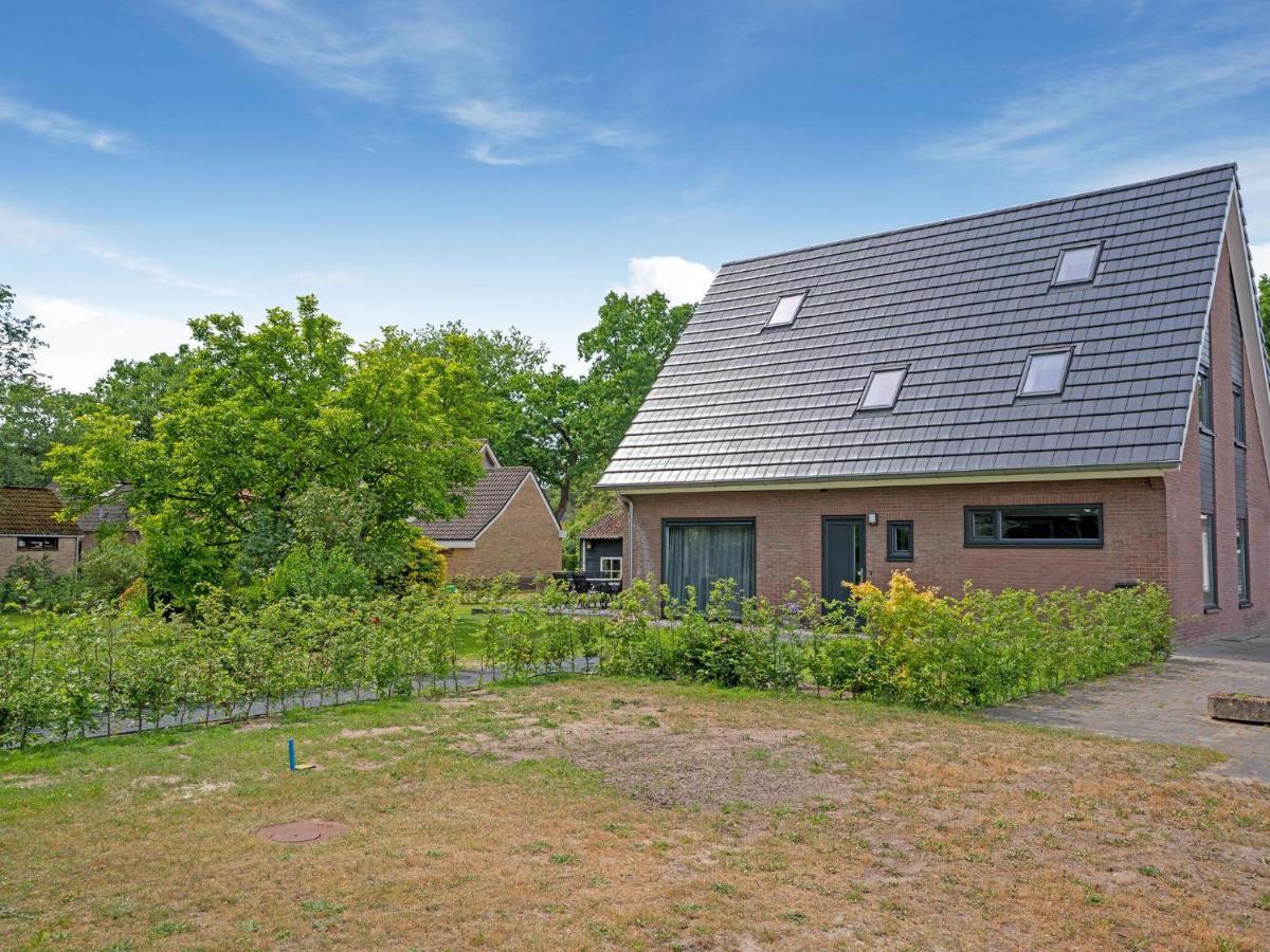 Charming Villa In Lemele With A Nice Garden 外观 照片